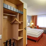 Mercure Duesseldorf 4*