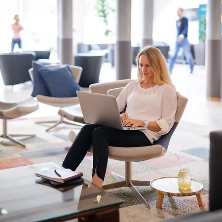 Hotell Mercure Duesseldorf 4*