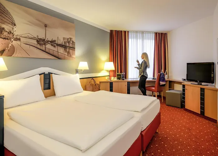 Mercure Duesseldorf 4*
